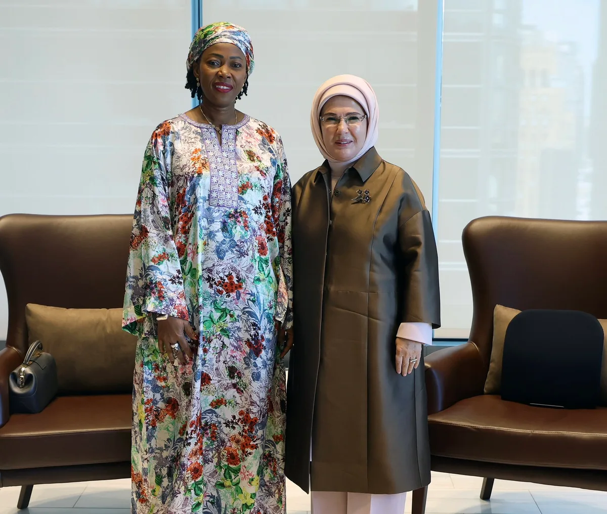 Emine Erdoğan, Sierra Leone Devlet Başkanı’nın Eşi ile Görüştü