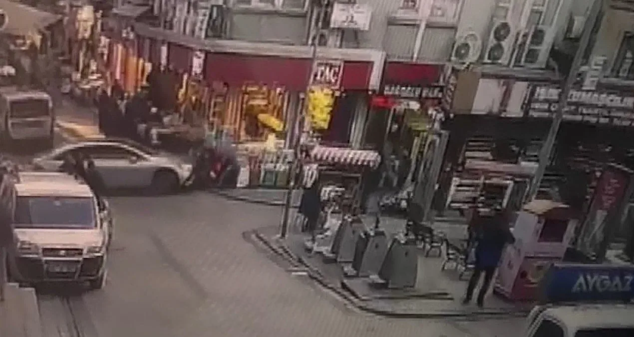 Eminönü’nde Kaza: 4 Yaralı, Sürücü Gözaltında!