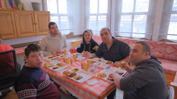 Engelli Bireylerden Yerli Malı Haftası Kutlaması