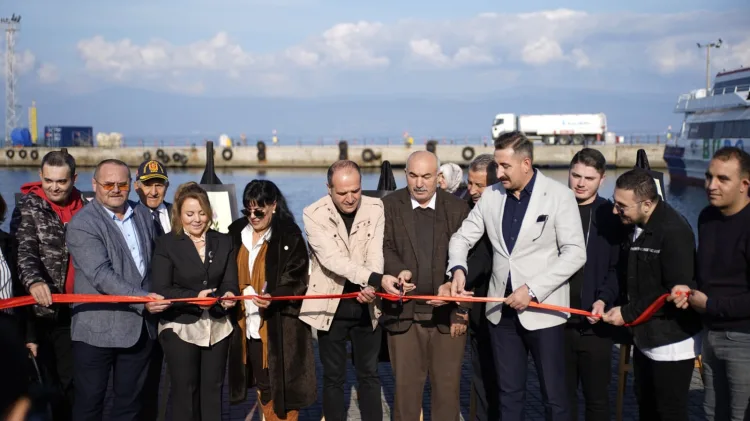 Engelli Bireylerin Ebru Sergisi Büyük İlgi Gördü