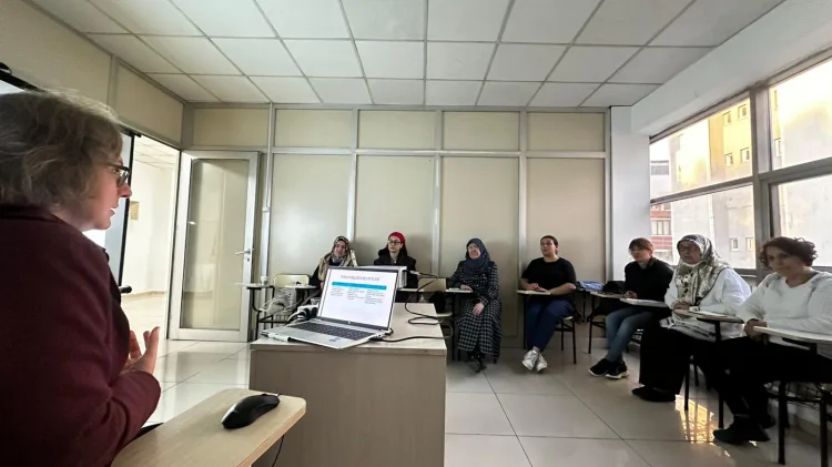 Engelsiz Ebeveyn Akademisi’nde Stres Yönetimi Eğitimi
