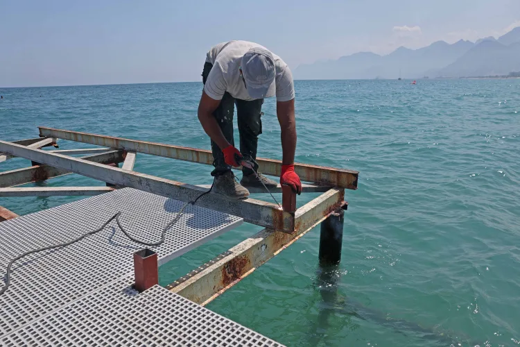 Engelsiz Plajı’nda Yaz Hazırlıkları Tamamlanıyor!