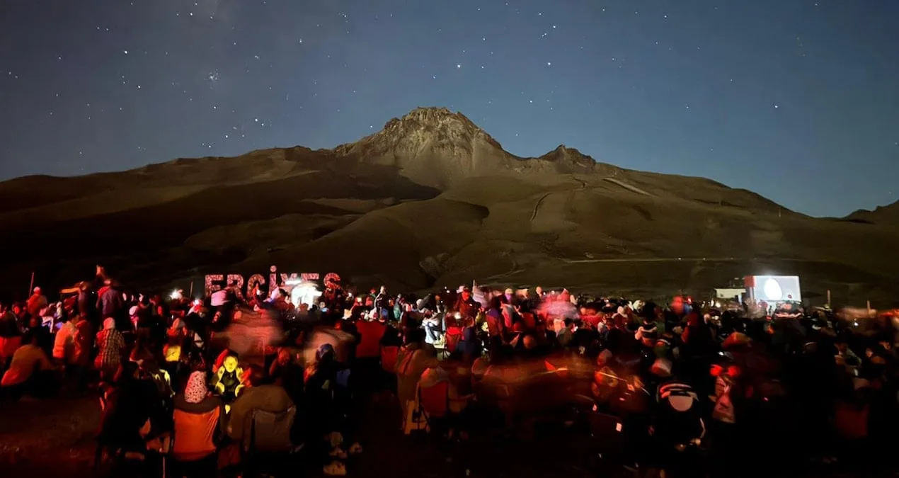 Erciyes’te Perseid Meteor Yağmuru Coşkusu!
