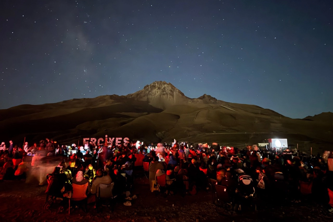 Erciyes’te Perseid Meteor Yağmuru Şöleni!