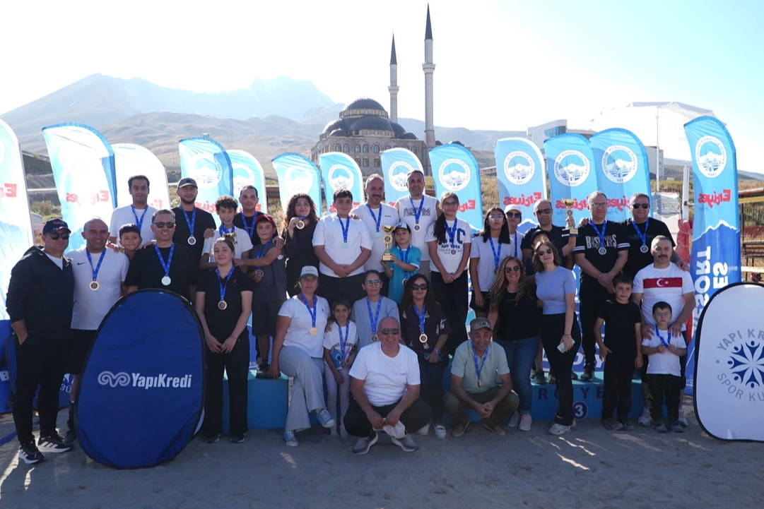Erciyes’te Plaj Voleybolu Coşkusu!