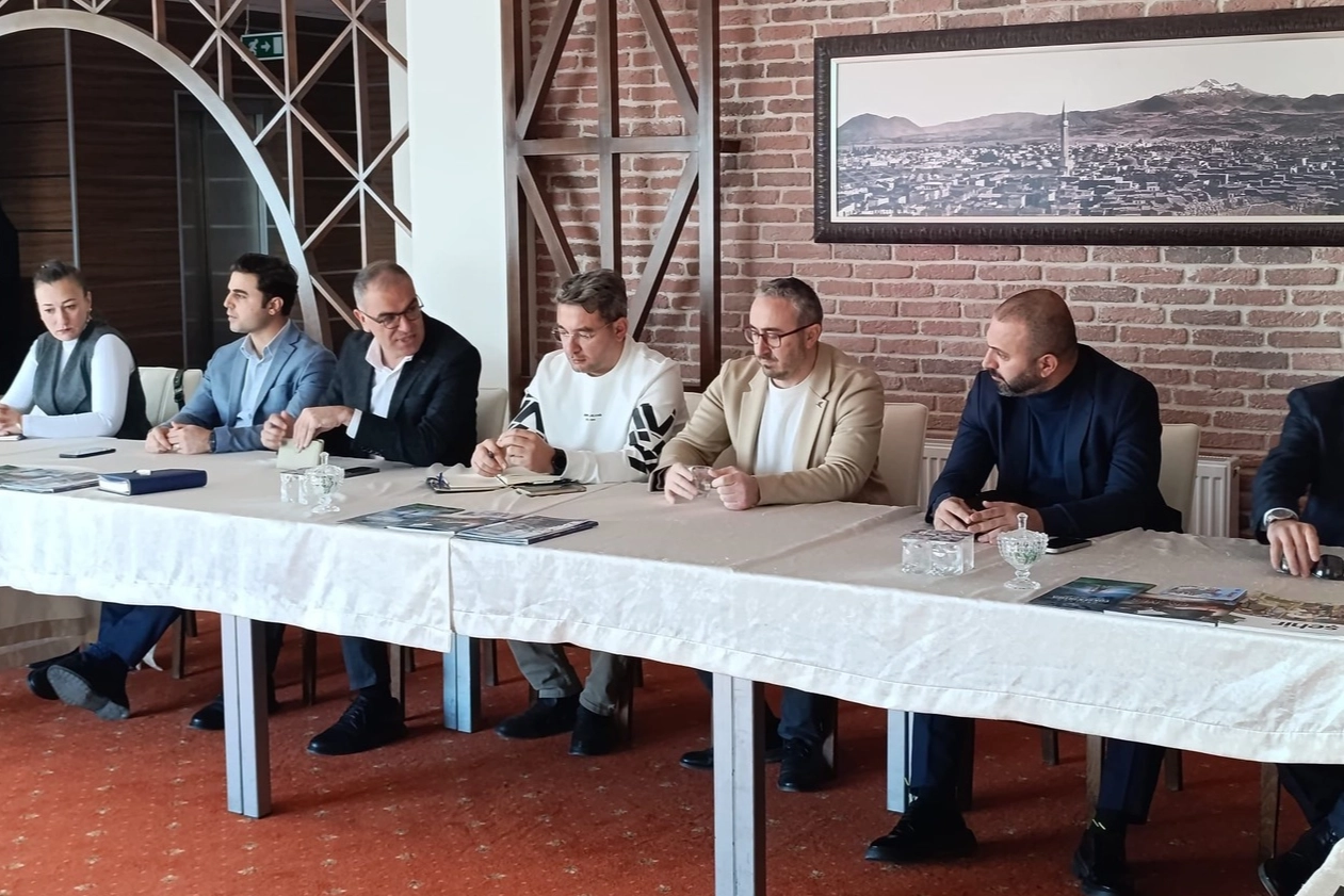 Erciyes’te Sezon Öncesi Otel Yöneticileri Toplandı