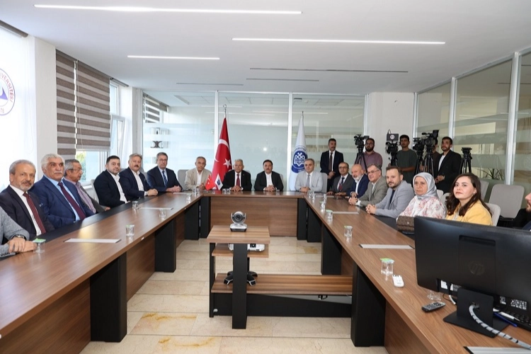 Erciyes Üniversitesi’nde Yeni Solunum Cihazı Açıldı