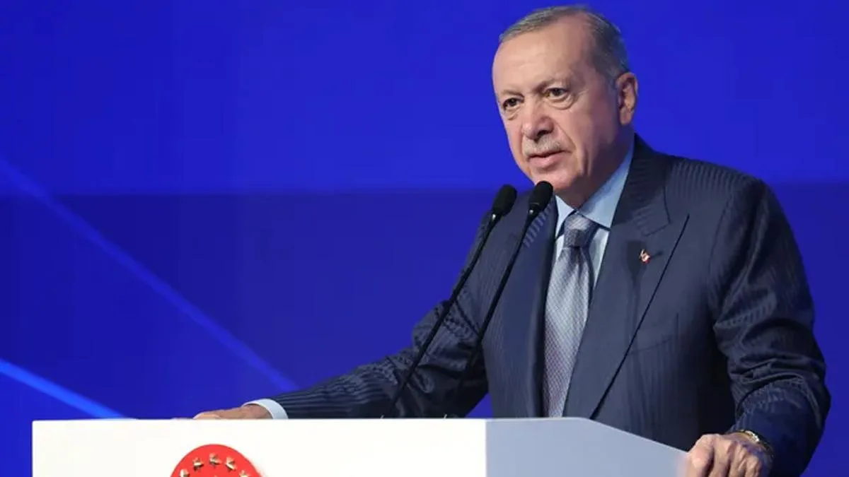 Erdoğan: AK Parti 25 Yıldır Hizmette!