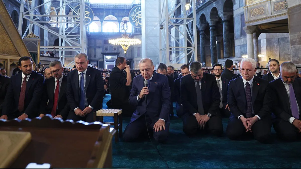 Erdoğan Ayasofya’da Cuma Namazı Kıldı!