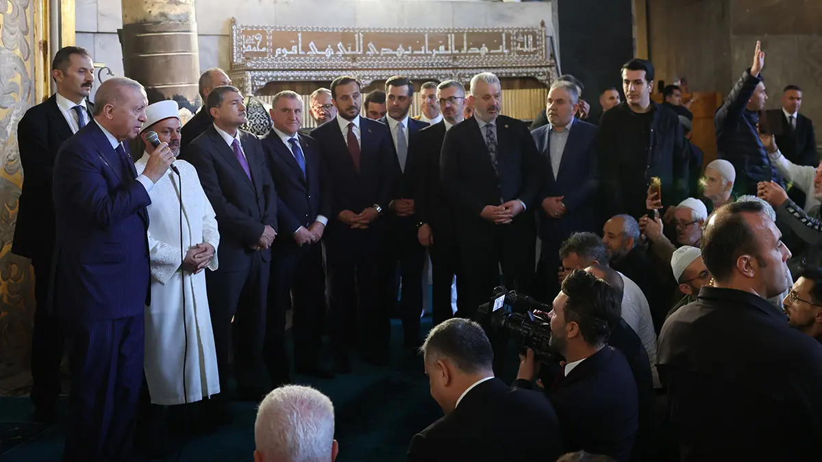 Cumhurbaşkanı Erdoğan Ayasofya da Kur’an okudu! 5