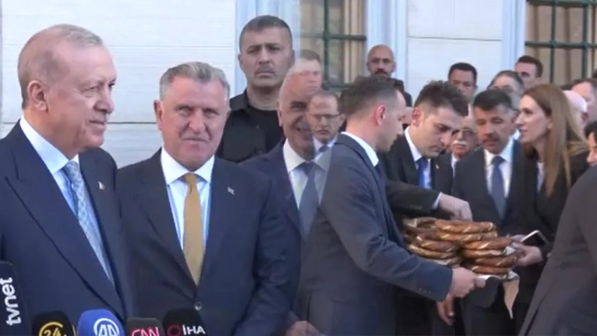 Erdoğan Bayramda Rize Simidiyle Gülümsetti