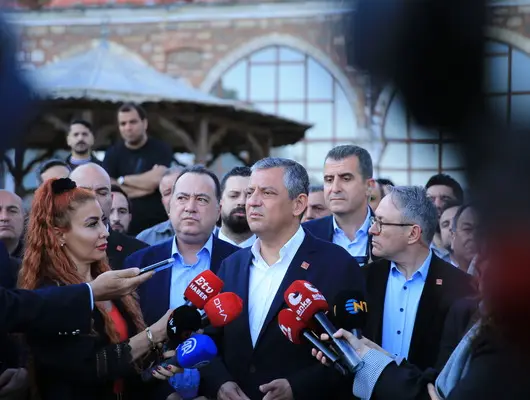 Özgür Özel'den 'Yeni parti' iddialarına yanıt! Çağrı yaptı