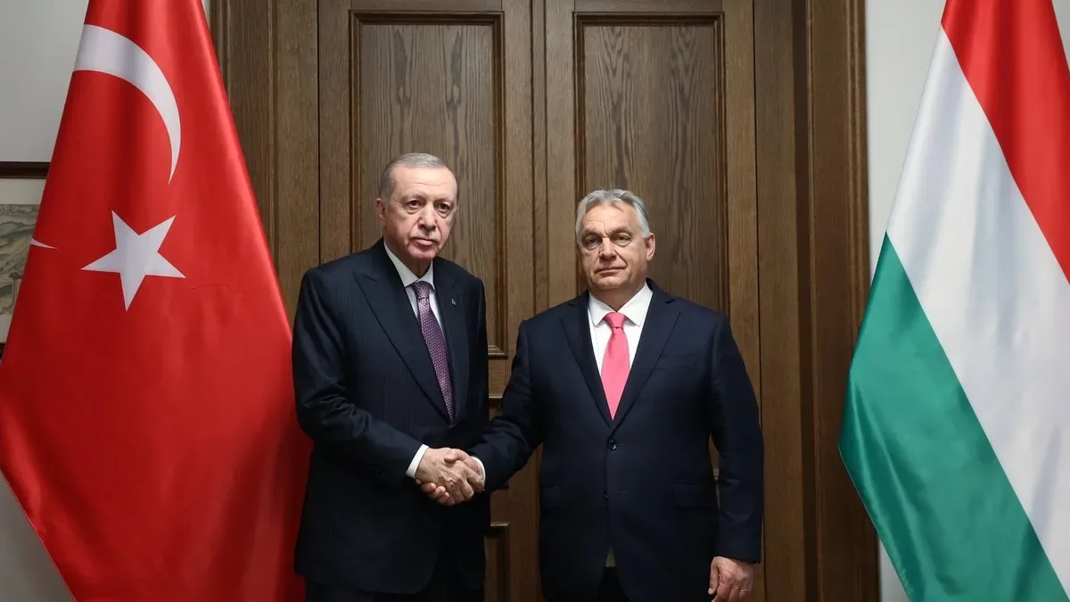 Erdoğan, Budapeşte’de Macar Başbakan ile Görüştü