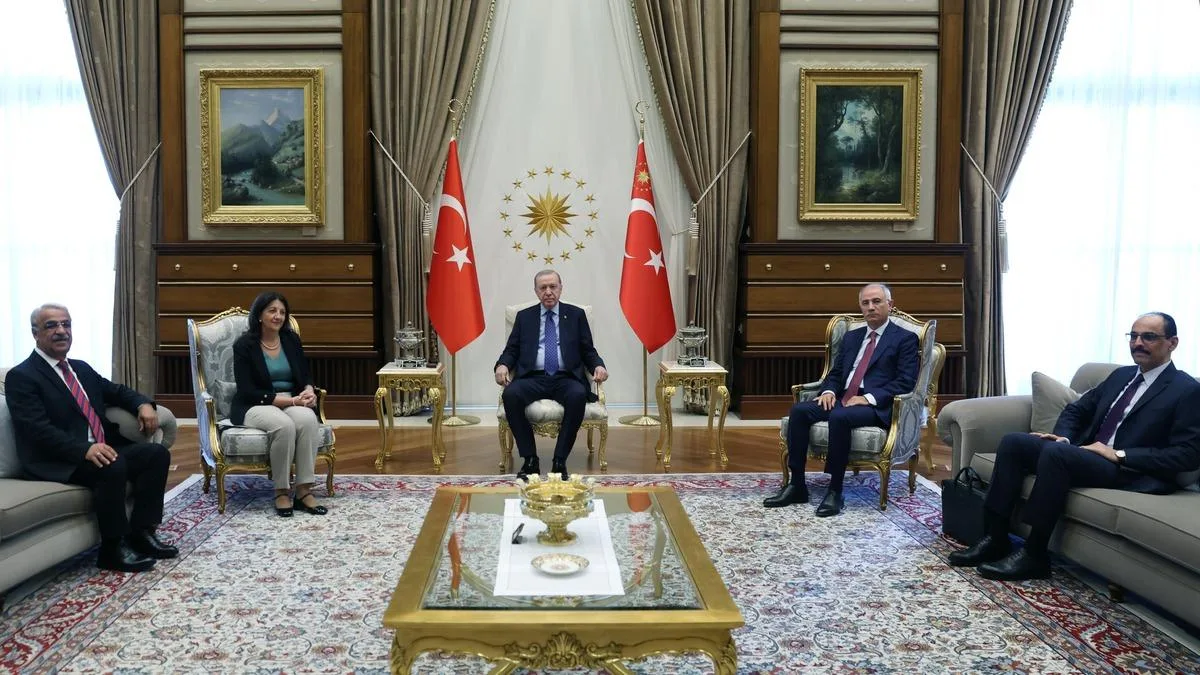 Erdoğan, Buldan ve Sancar’ı Külliye’de kabul etti!