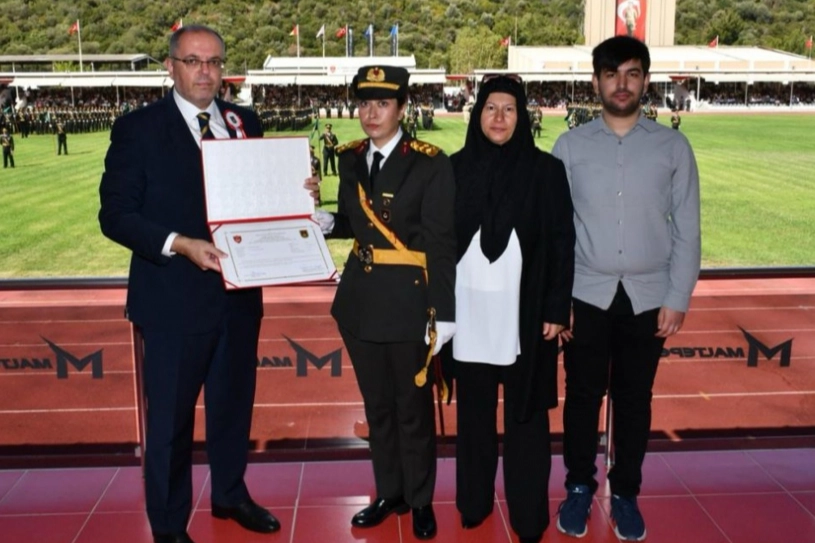 Erdoğan’dan Elif Nur Halisdemir’e Tebrik Telefonu