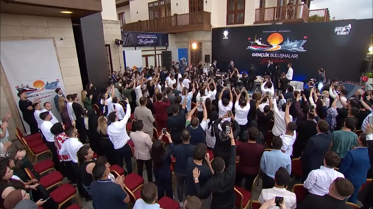 Cumhurbaşkanı Erdoğan NATO zirvesinde liderlere hediye edilen silahlarla ilgili ilk kez konuştu 6