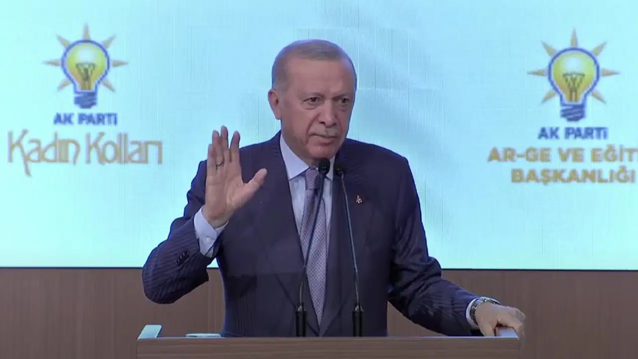 Erdoğan’dan Özgür Özel’e Sert Yanıt: “Alçaklık!”