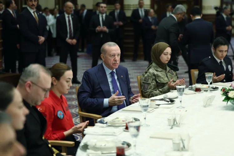 Erdoğan’dan Terörsüz Türkiye Vurgusu İftarında