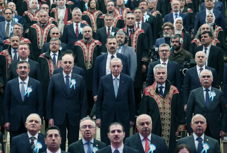 Erdoğan’dan Yeni Anayasa Çağrısı: Özgürlükçü Metin!