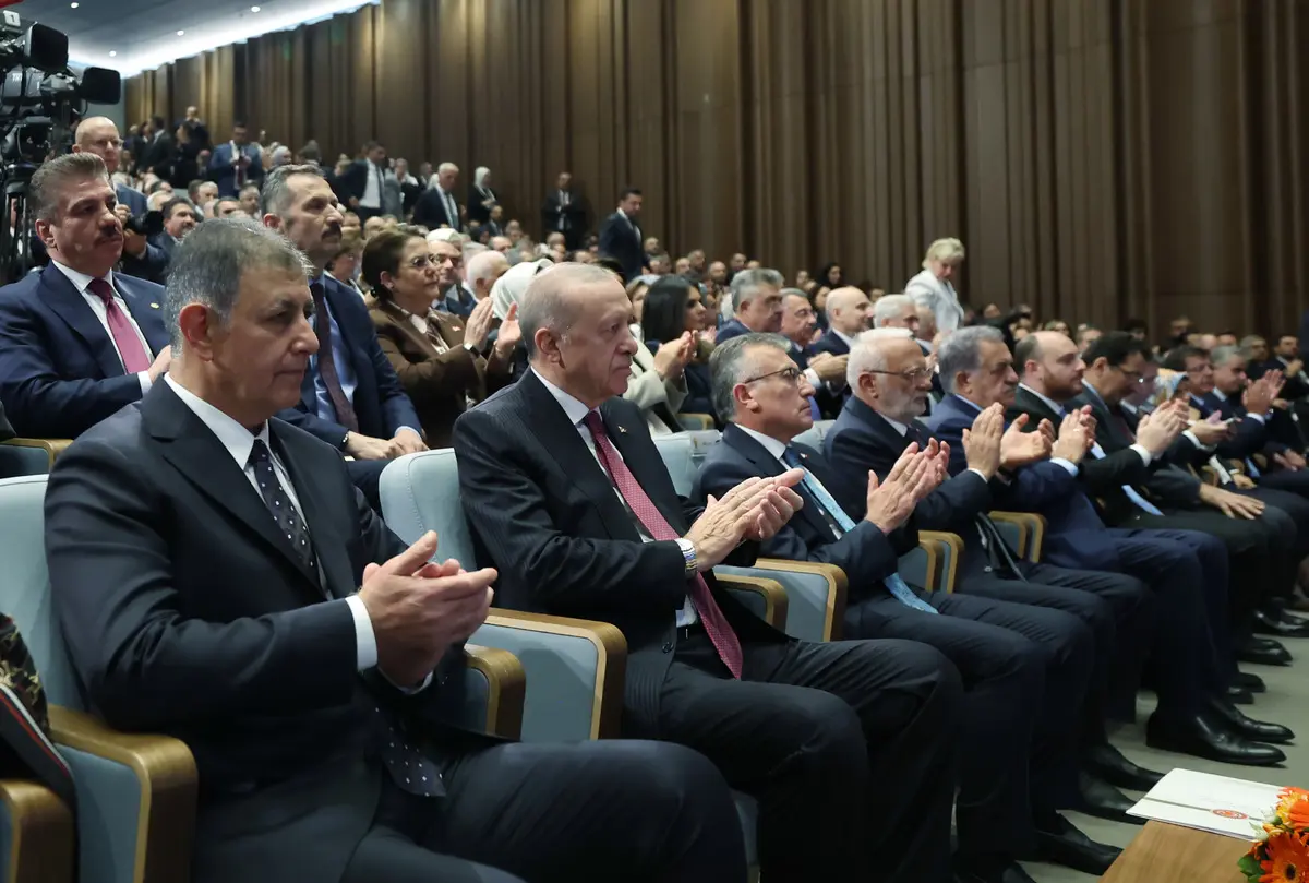 SON DAKİKA | Cumhurbaşkanı Erdoğan'dan İzmir mesajı: Cemil Tugay'a hoş geldin diyorum