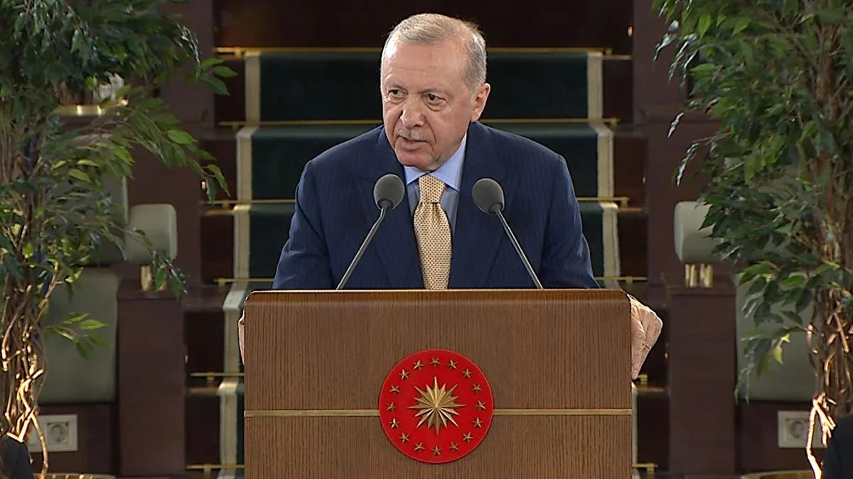 Erdoğan Gençlere Gelecek İçin Umut Verdi!