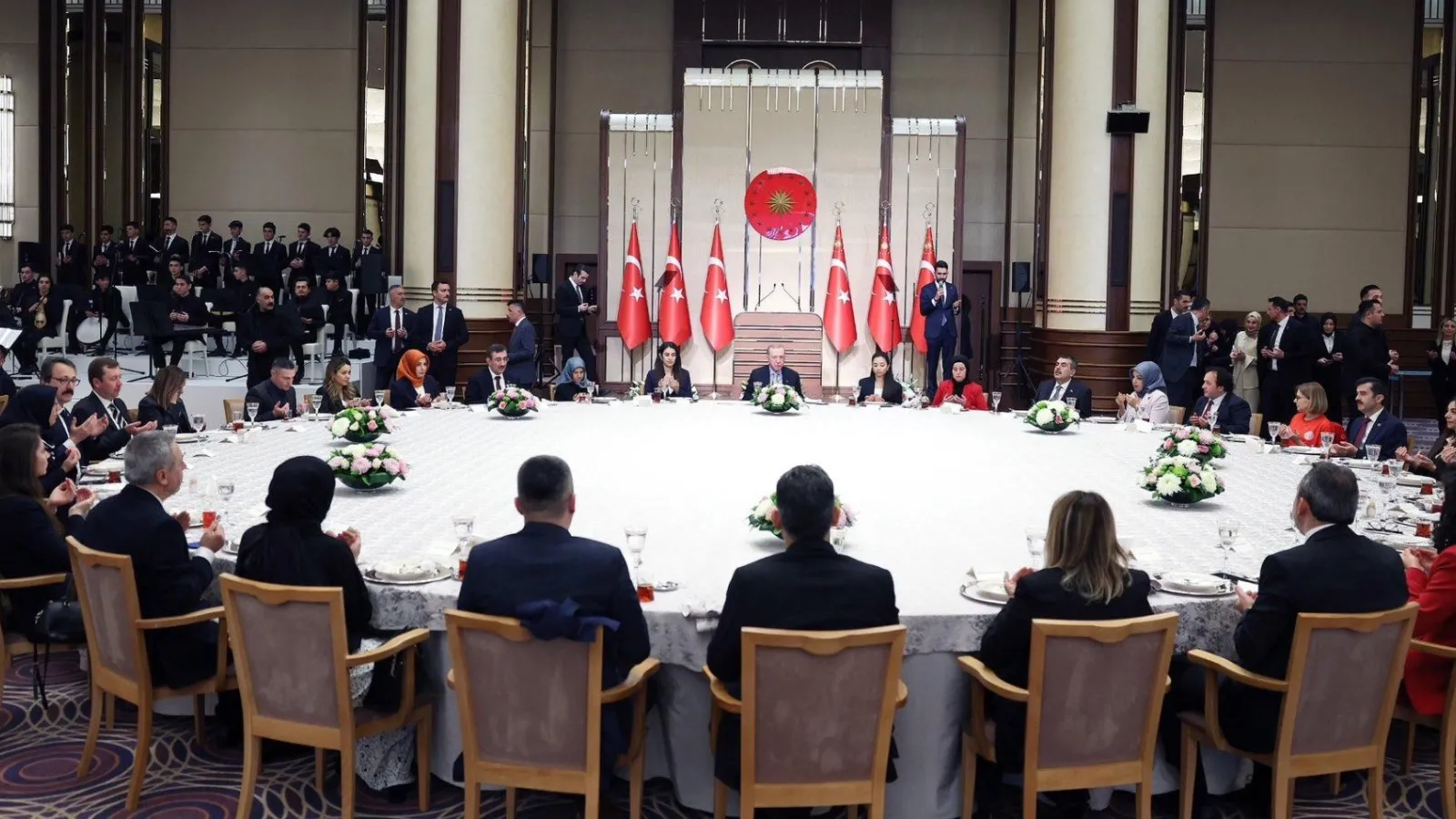 Erdoğan’ın İftar Sofraları: Devlet Parası mı?