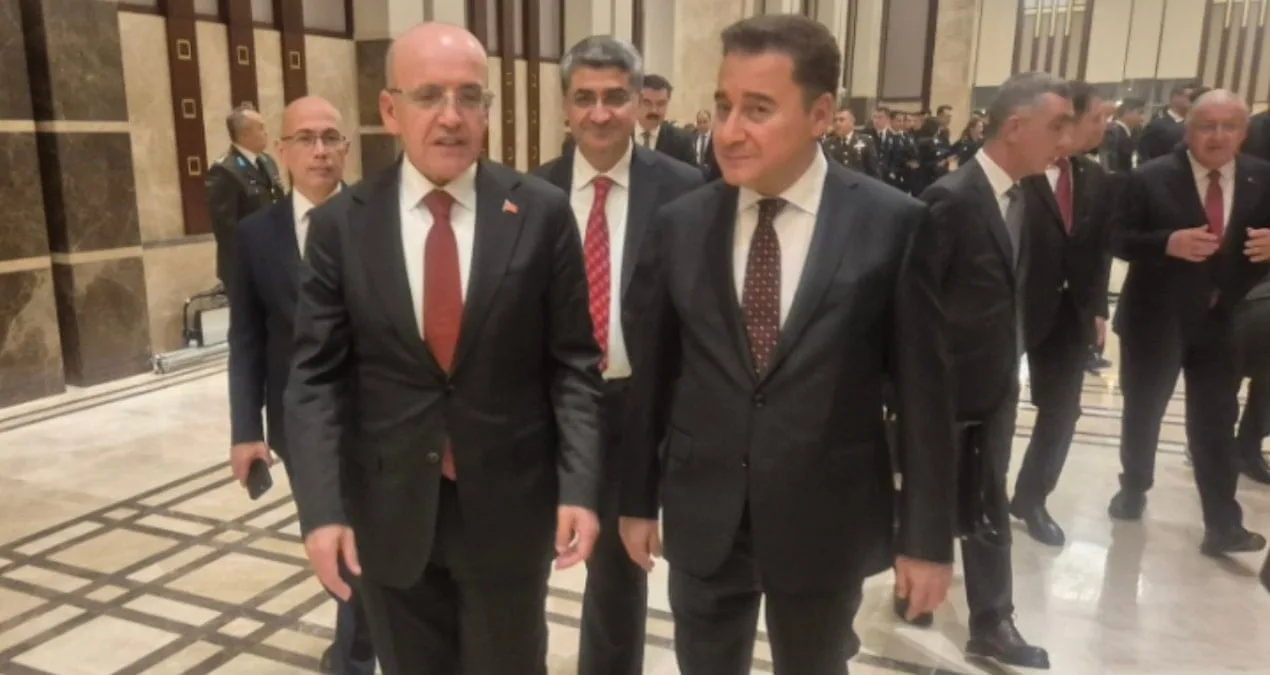 Erdoğan’ın Programında Babacan ve Davutoğlu Buluştu