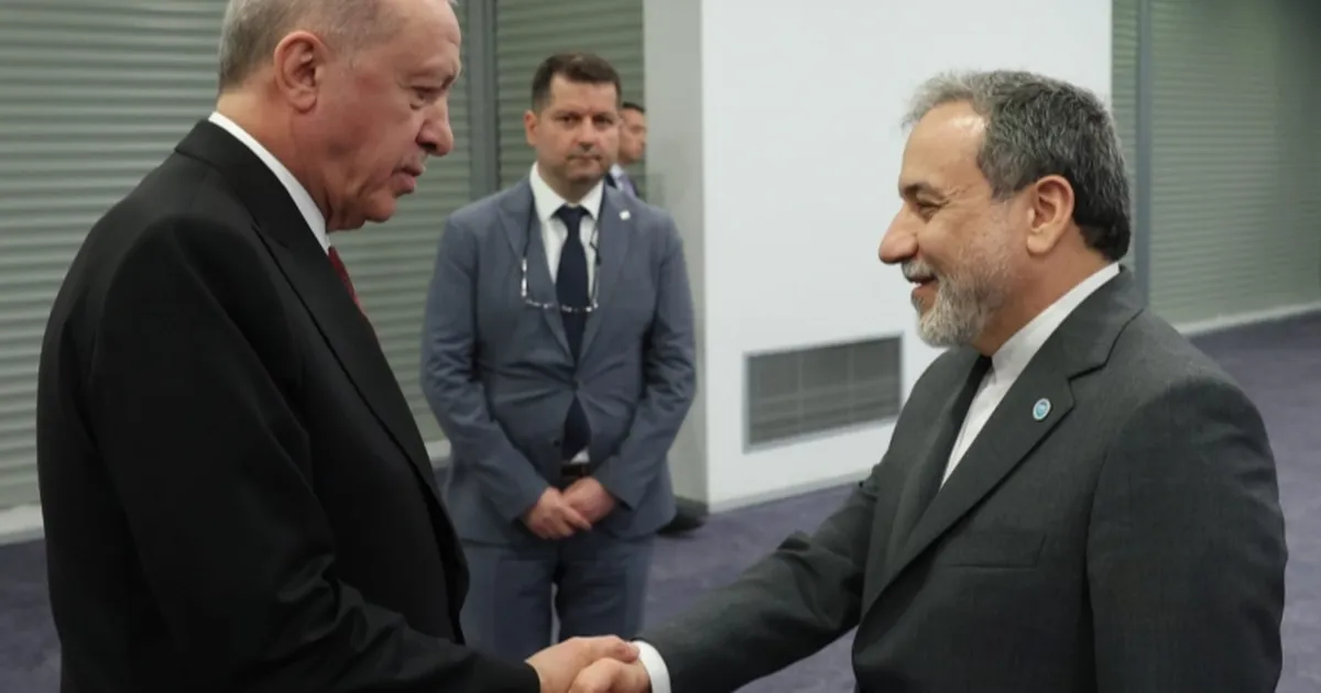Erdoğan, İran Bakanı ile Kriz Hakkında Görüştü