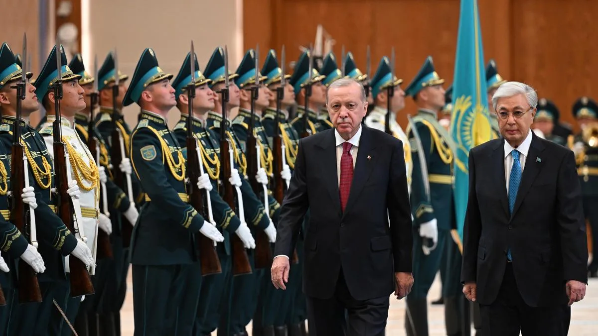 Erdoğan, Kazakistan’da Resmi Törende Karşılandı