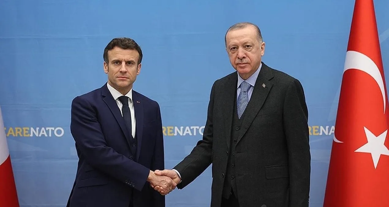 Erdoğan-Macron Görüşmesinde Bölgesel Gelişmeler Masada