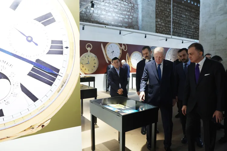 Erdoğan, Nadir Cep Saatleri Sergisini Ziyaret Etti!