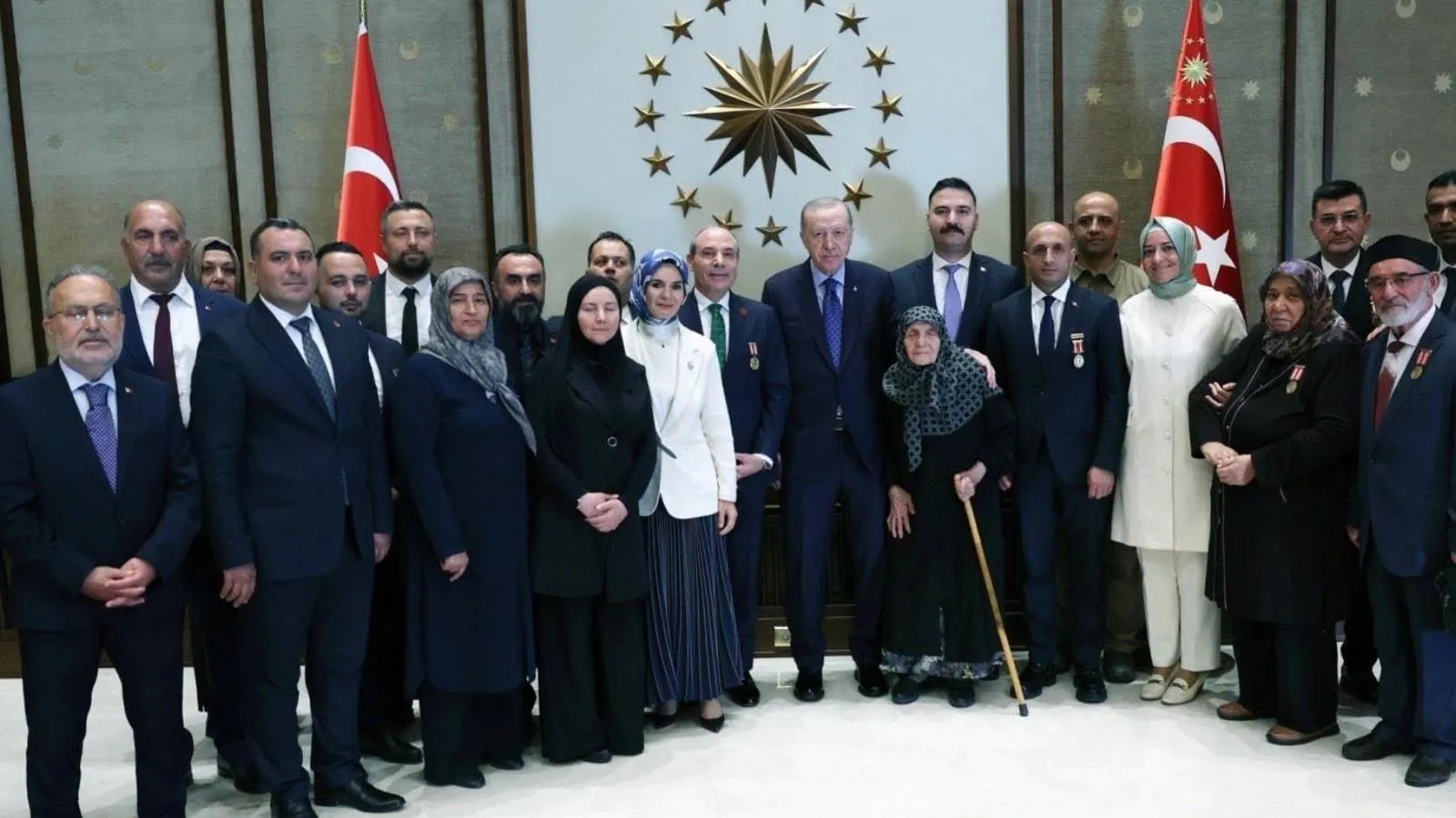Erdoğan, Şehit Aileleri ve Gazilerle Bir Araya Geldi