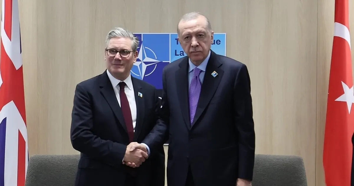 Erdoğan, Starmer ile Önemli Görüşme Gerçekleştirdi
