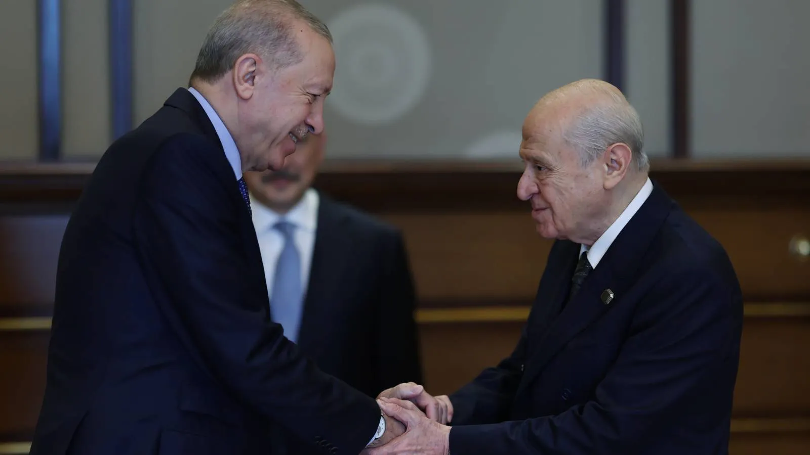 Erdoğan ve Bahçeli’den Çerçeve Yasa Görüşmesi