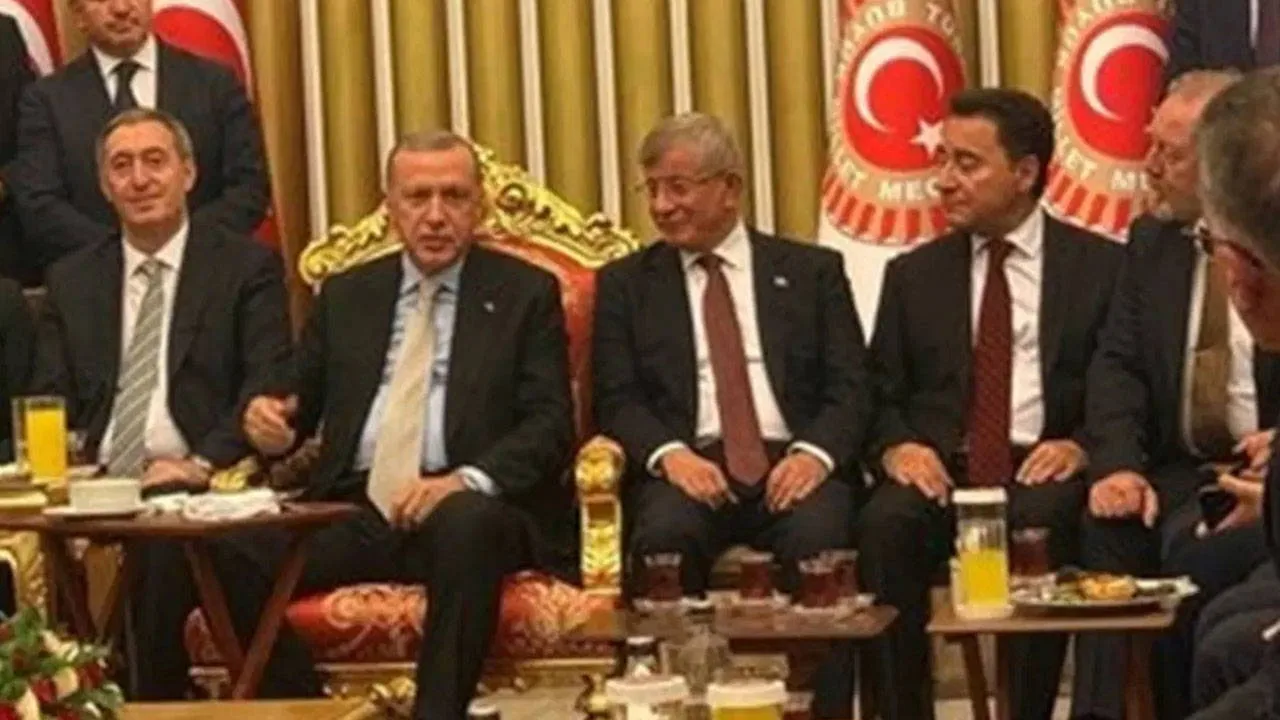 Erdoğan ve Liderlerden Eleştiri Çeken Buluşma