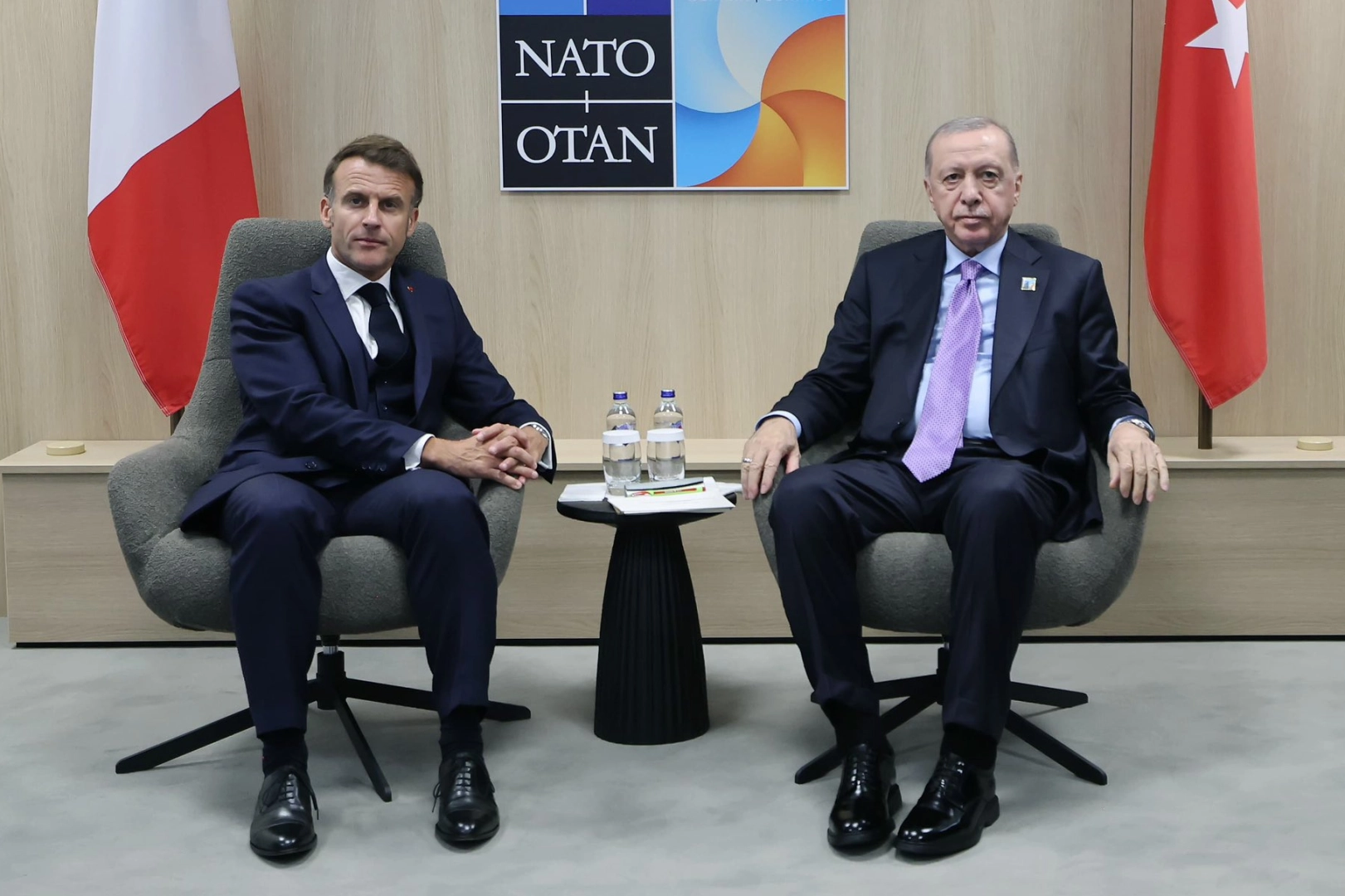Erdoğan ve Macron, Lahey’de Kritik Görüşme Yaptı