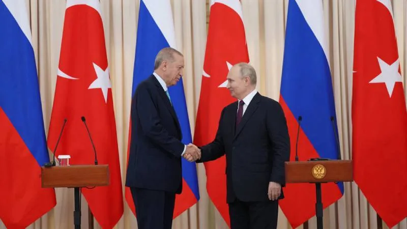 Erdoğan ve Putin: Bölgesel Kriz Üzerine Görüştü