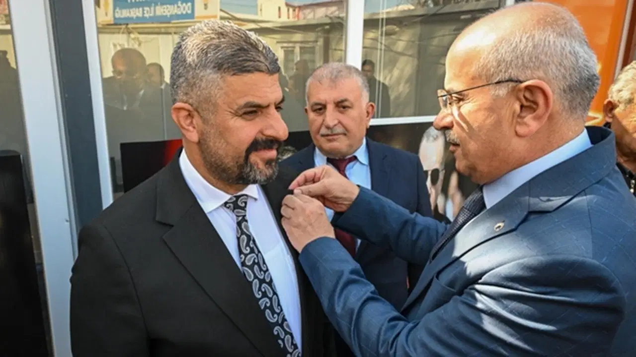 Ergün Günaydın, AKP’ye Katıldı!