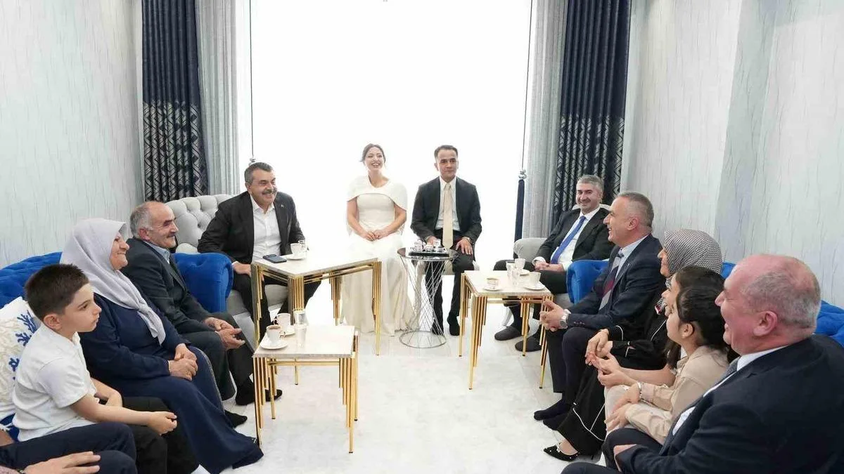Erzurum’da Duygu Dolu Nişan Töreni Gerçekleşti
