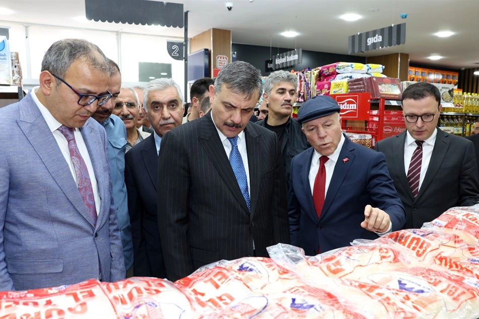 Erzurum’da Halk Pazarı’nın Dördüncü Şubesi Açıldı!