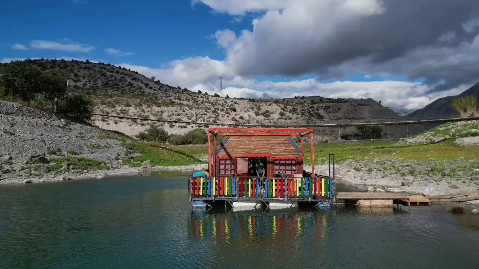 Erzurum’da Yüzen Ev Projesi Turizmi Canlandırıyor!