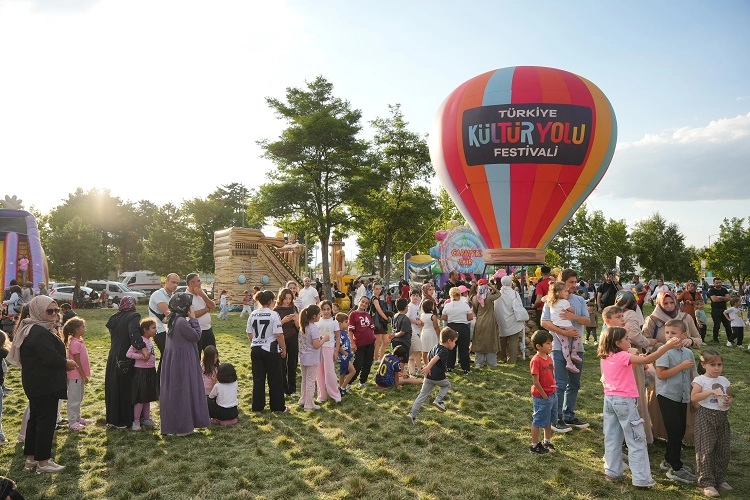 Erzurum Kültür Yolu Festivali’nde Sanat Şöleni