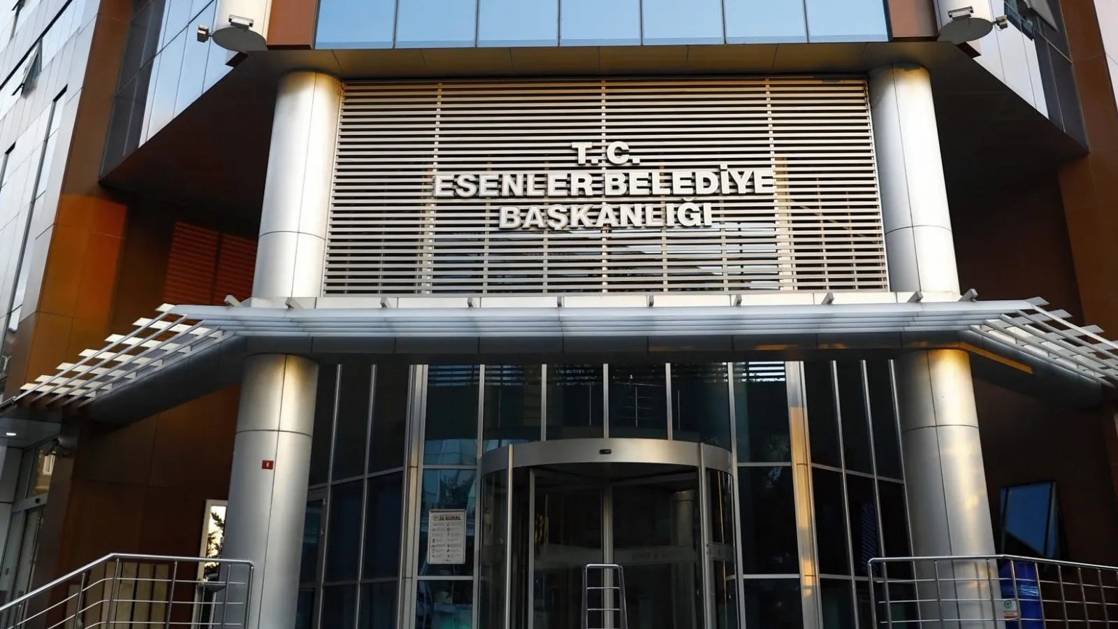 Esenler Belediyesi’nden 81 Milyonluk Tanıtım İhalesi!