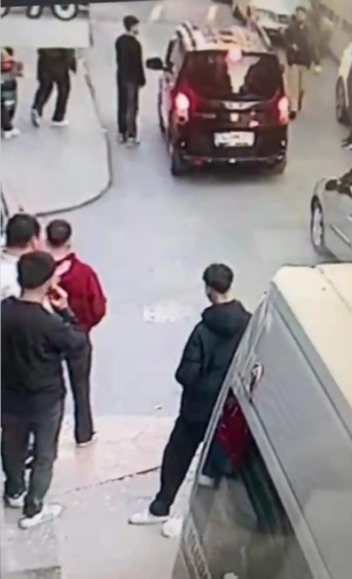 Esenler de kan donduran olay! 17 yaşındaki şüpheli asker eğlencisini bastı 8