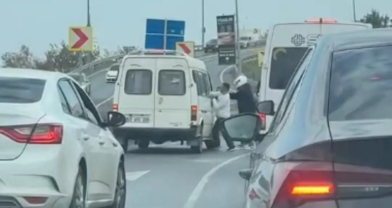 Esenyurt’ta Trafik Tartışması Sopalı Saldırıya Dönüştü