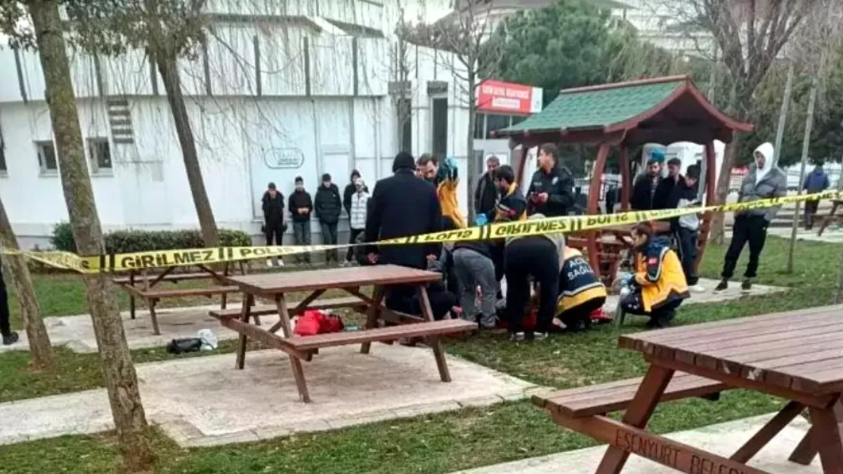 Eşine Ateş Eden Adam, Hastanede Hayatını Kaybetti