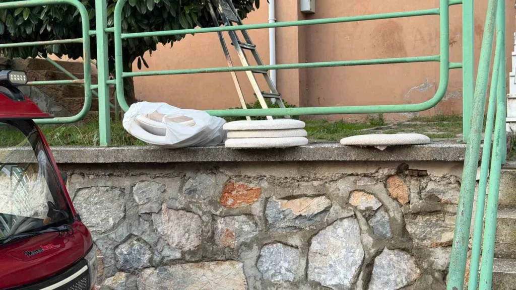 Eski Komşusuyla Tartıştı, Silahla Hayatını Kaybetti