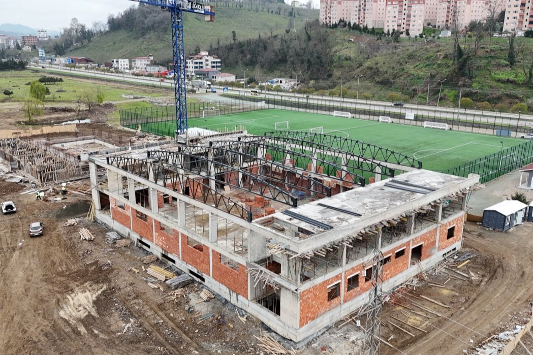 Eskipazar Spor Kompleksi’nde Çalışmalar Hızla İlerliyor!