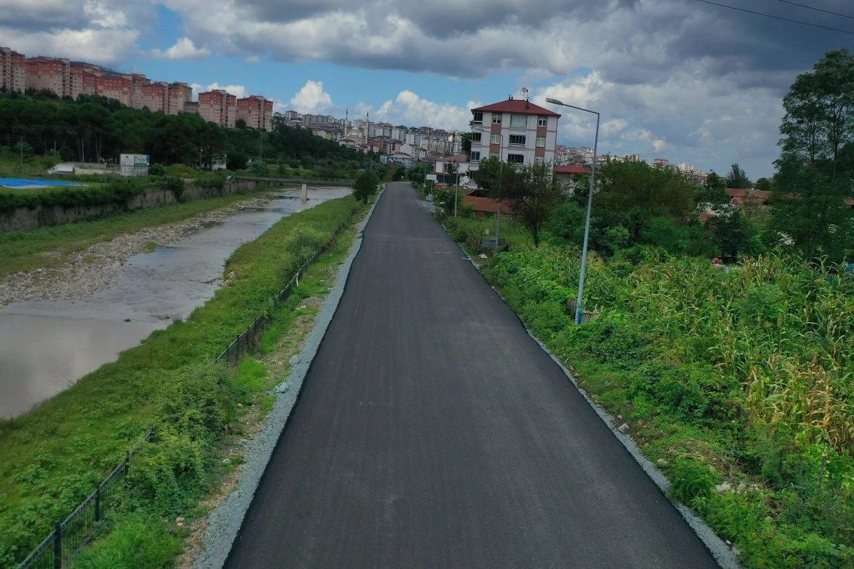 Eskipazar Yolu Sıcak Asfaltla Yenilendi!
