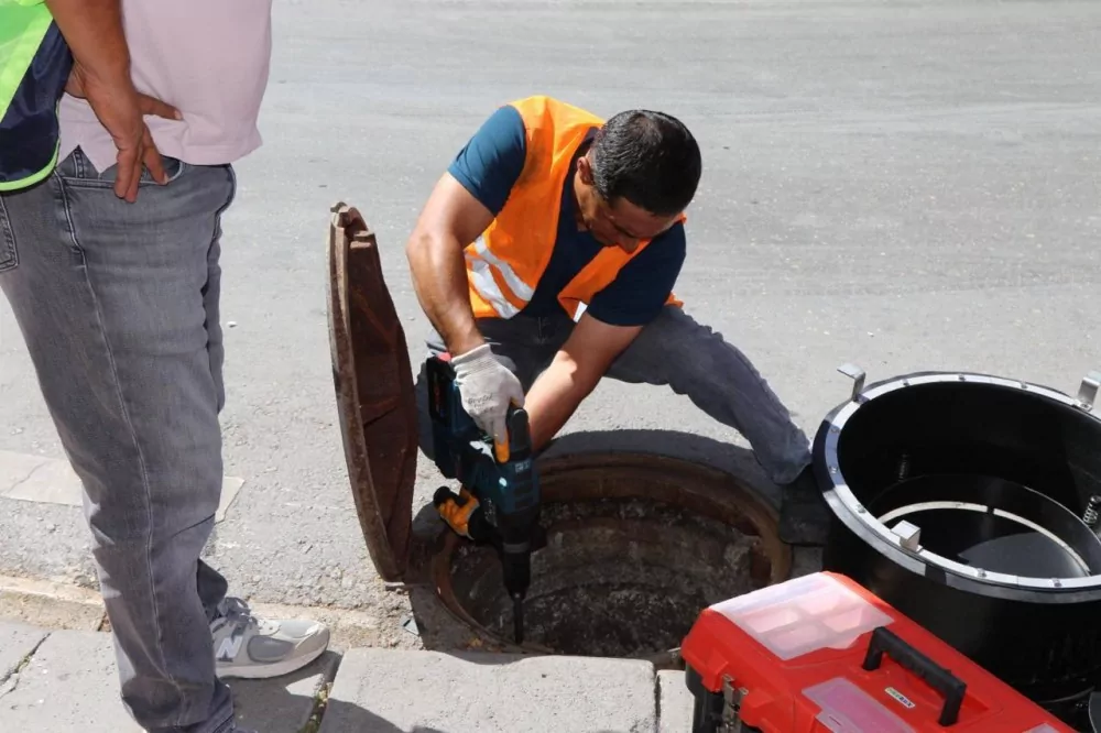 Eskişehir’de Kanalizasyon Bacalarına Bakım Seferberliği!